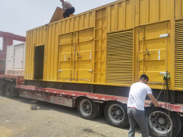 南靖除了负载情况和发动机维护,还有哪些因素会影响 200kw 柴油发电机的油耗?