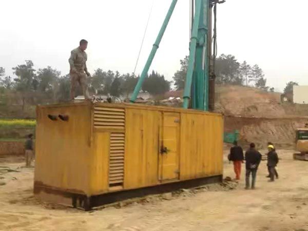 南靖如何判断水冷式机油散热器密封件是否需要更换？